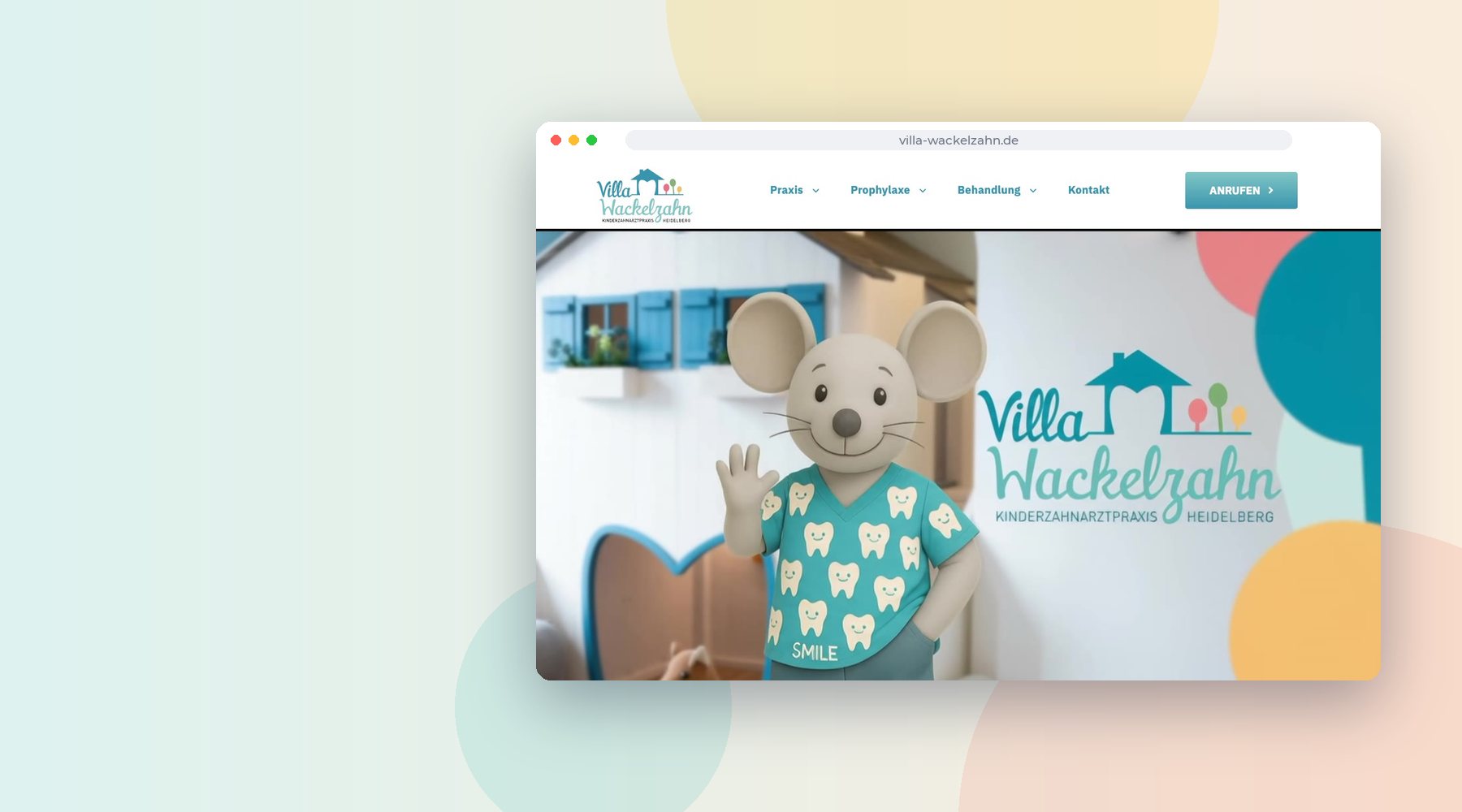 Webseite der Kinderzahnarztpraxis Villa Wackelzahn mit der Maskottchen-Maus aus dem Imagefilm