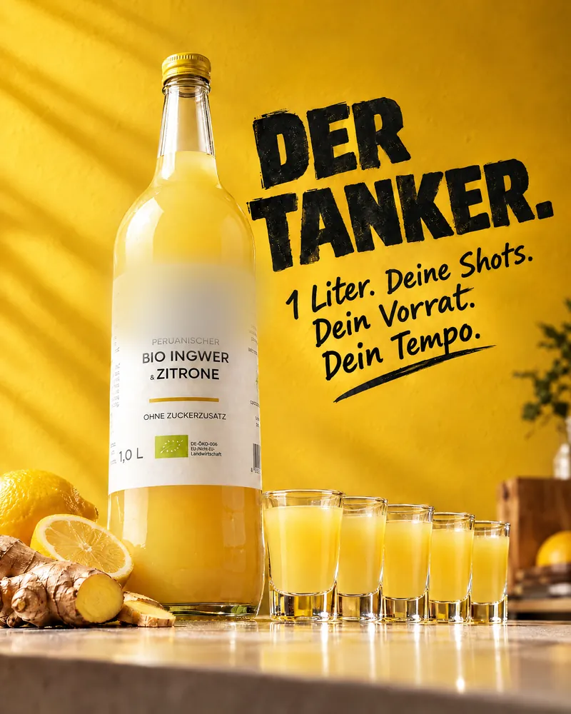 KI-Entwurf: Literflasche mit Shotgläsern, „Der Tanker.“